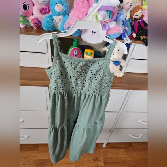 Old Navy dress, Carter and little lass bundle for 4 - 5T girl - Picture 13 of 13